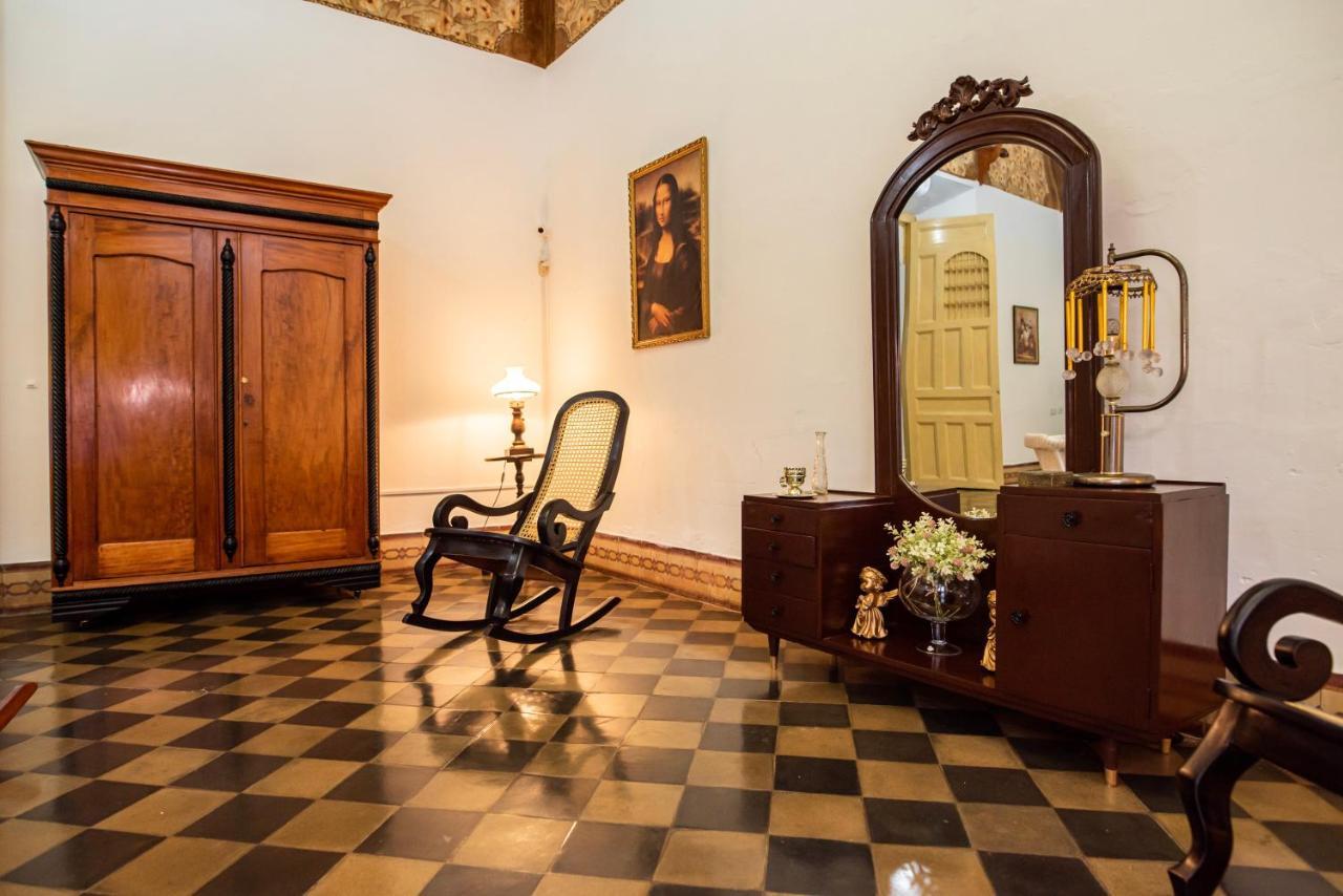 Hostal Victoria Гранада Экстерьер фото