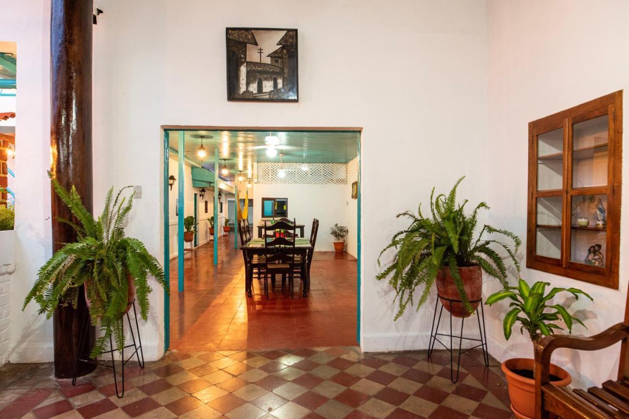 Hostal Victoria Гранада Экстерьер фото