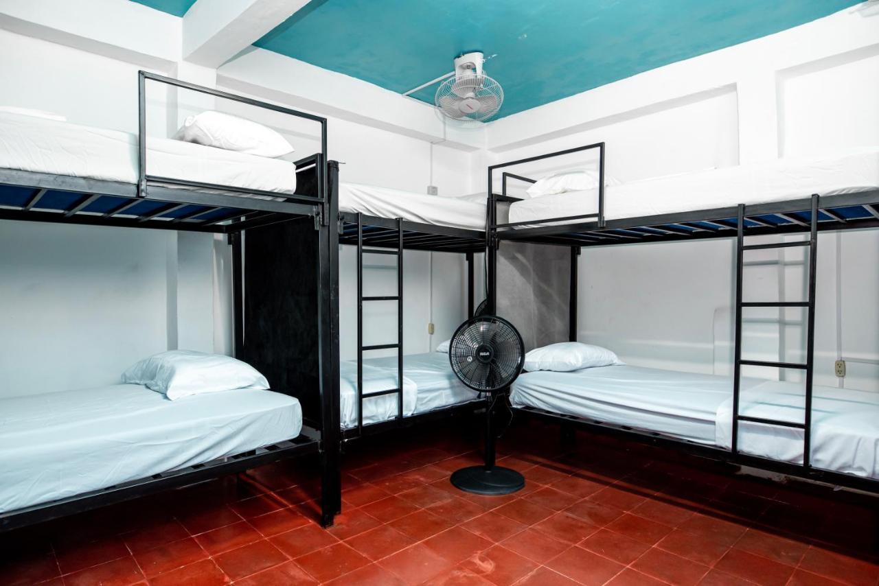 Hostal Victoria Гранада Экстерьер фото