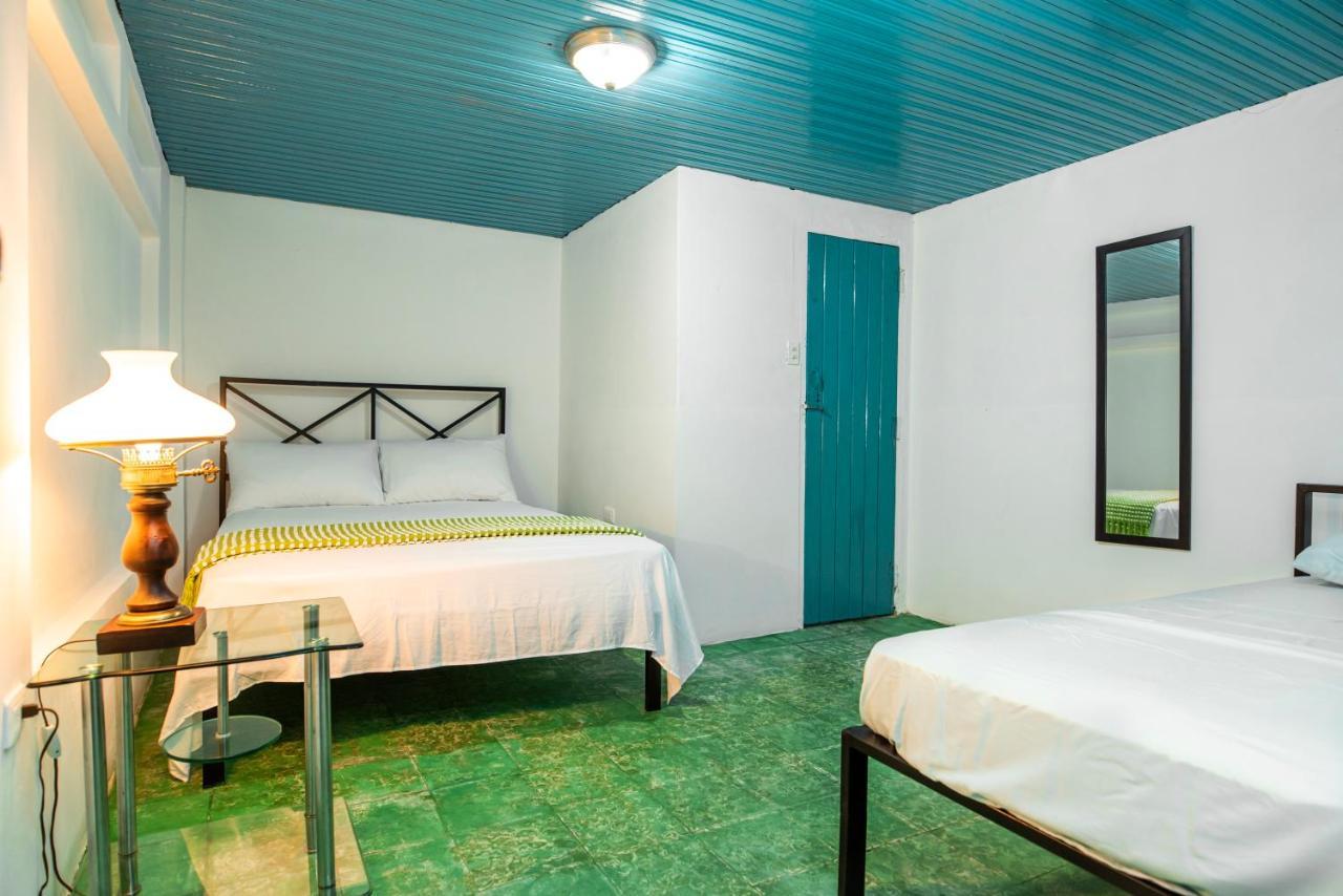 Hostal Victoria Гранада Экстерьер фото