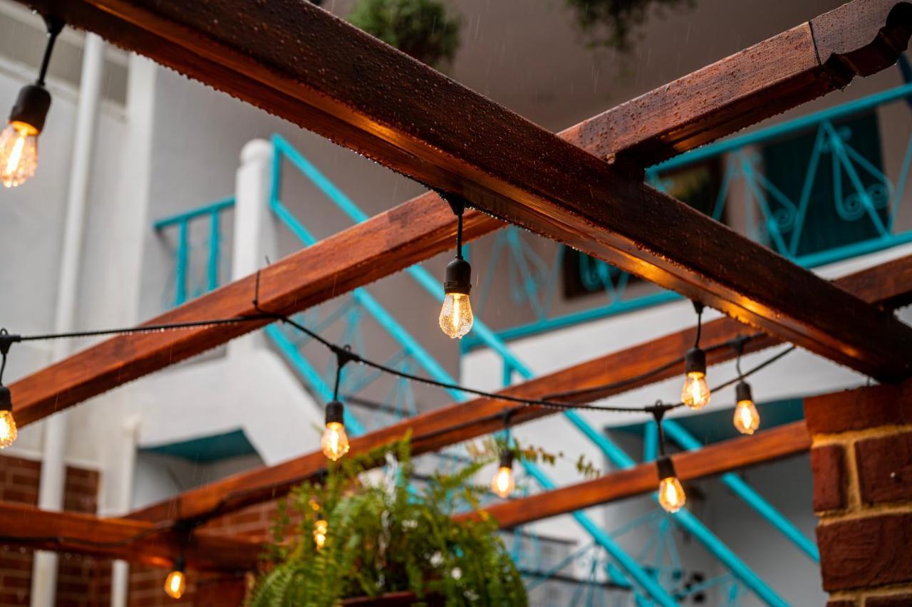 Hostal Victoria Гранада Экстерьер фото