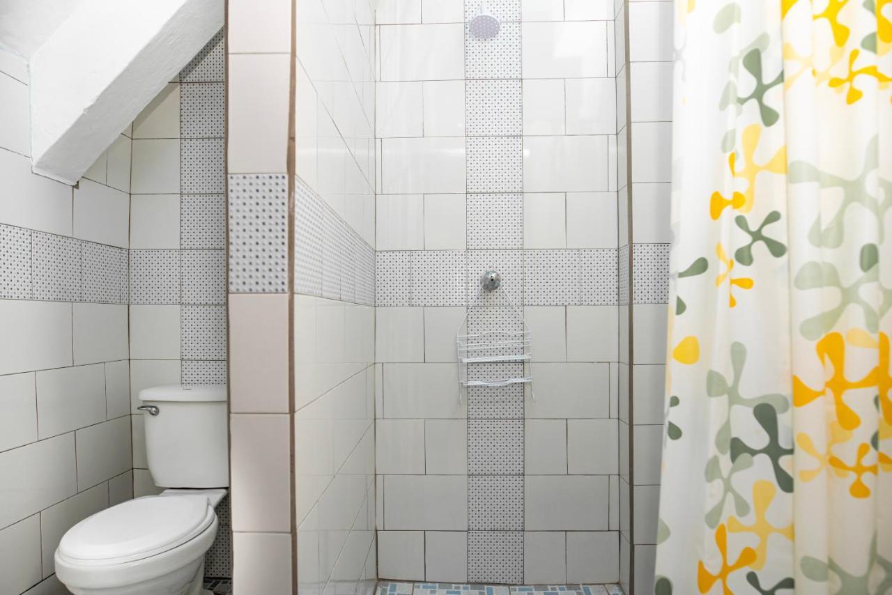 Hostal Victoria Гранада Экстерьер фото