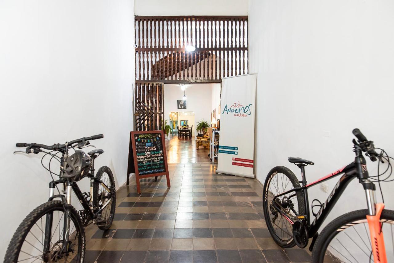 Hostal Victoria Гранада Экстерьер фото