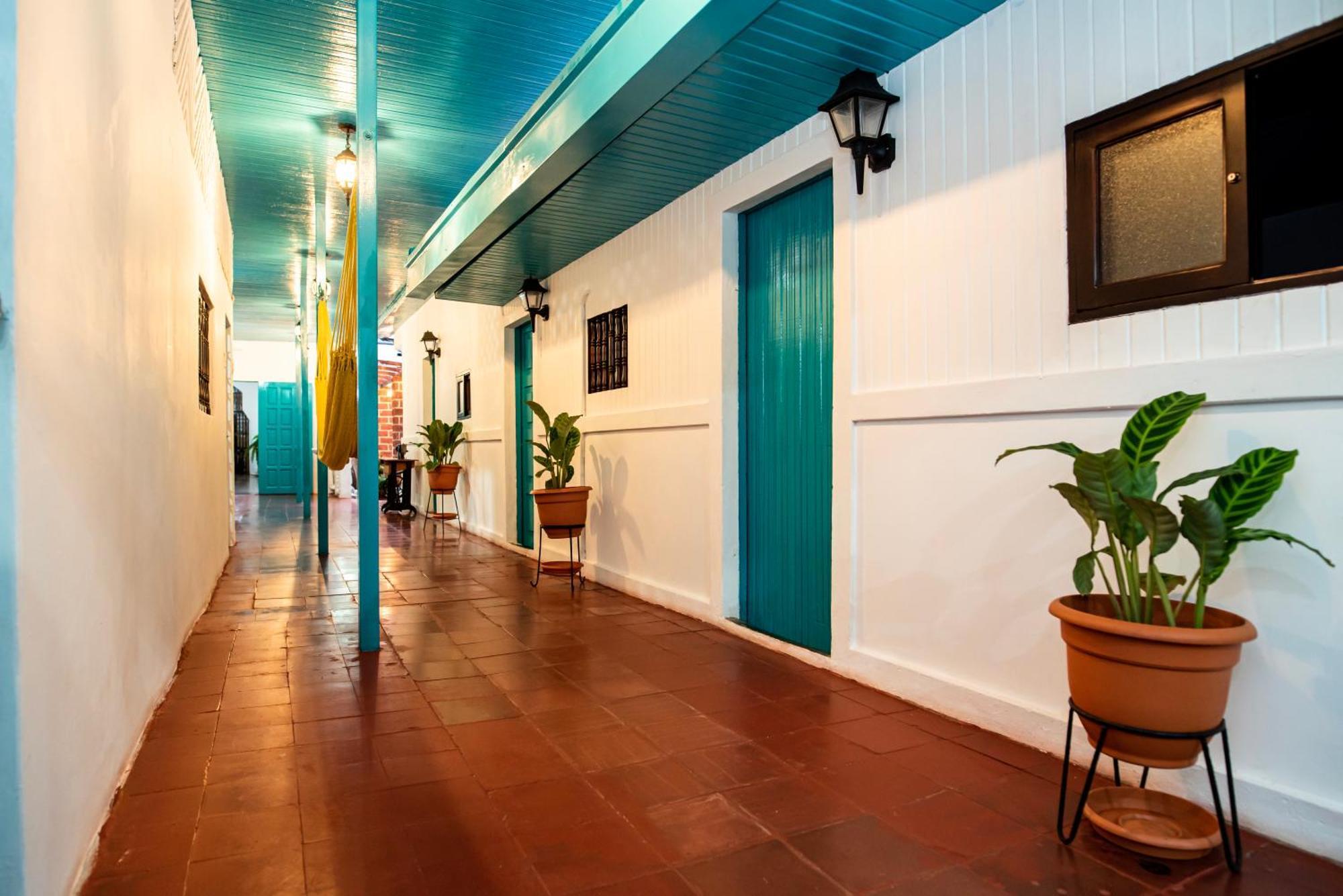 Hostal Victoria Гранада Экстерьер фото